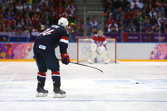 Why don't Hockey Manufacturers sell to the Public Online?